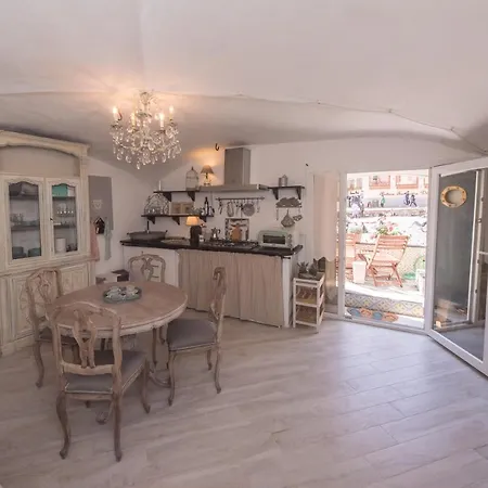 Διαμέρισμα Salsedine Relais *